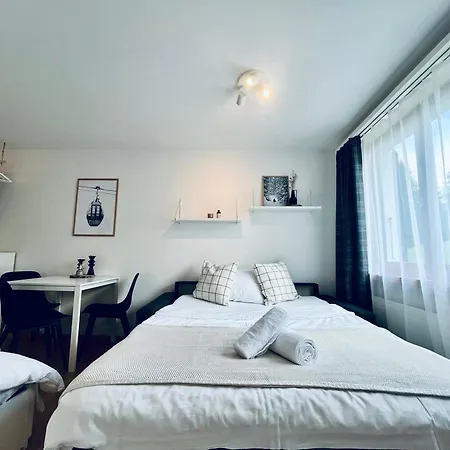 Apartment 11 Cozy And Quiet